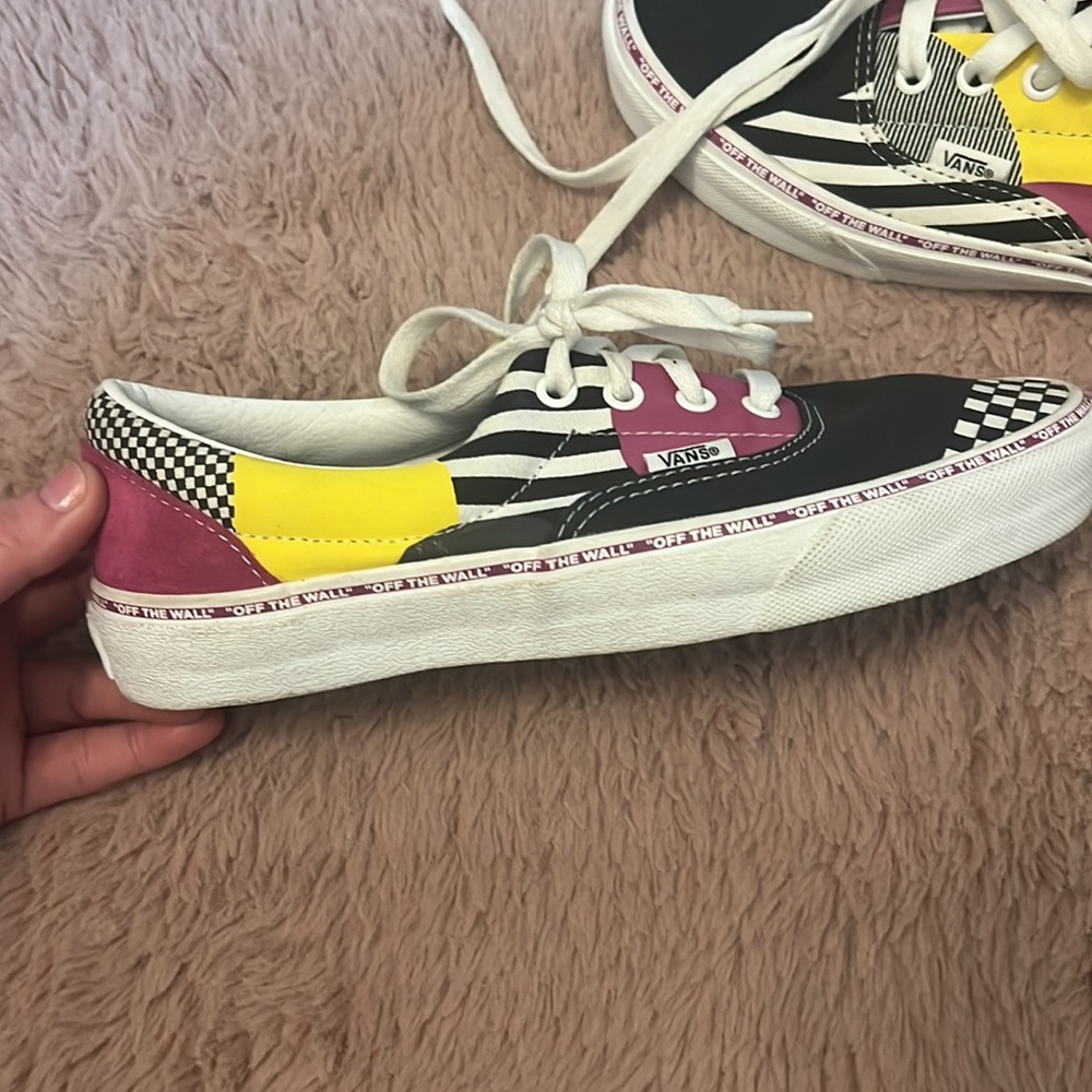 Vans - Picture 2 of 3
